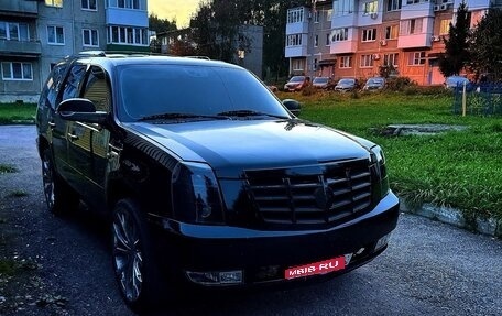 Cadillac Escalade III, 2006 год, 1 750 000 рублей, 1 фотография