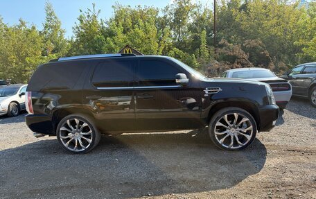 Cadillac Escalade III, 2006 год, 1 750 000 рублей, 4 фотография