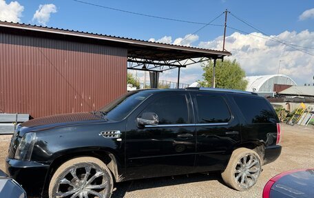 Cadillac Escalade III, 2006 год, 1 750 000 рублей, 9 фотография