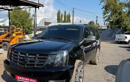 Cadillac Escalade III, 2006 год, 1 750 000 рублей, 8 фотография