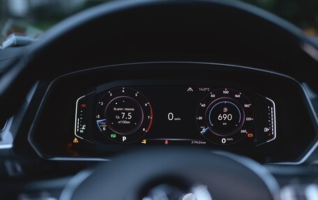 Volkswagen Tiguan II, 2019 год, 1 770 000 рублей, 24 фотография
