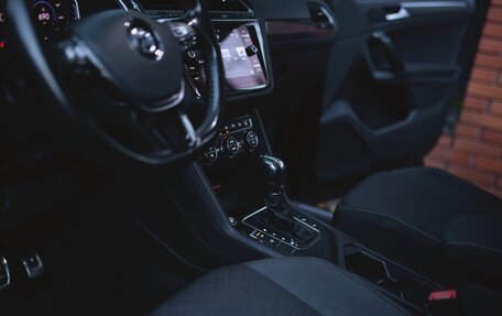 Volkswagen Tiguan II, 2019 год, 1 770 000 рублей, 22 фотография