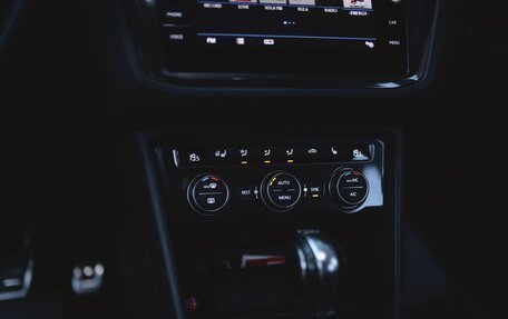 Volkswagen Tiguan II, 2019 год, 1 770 000 рублей, 23 фотография