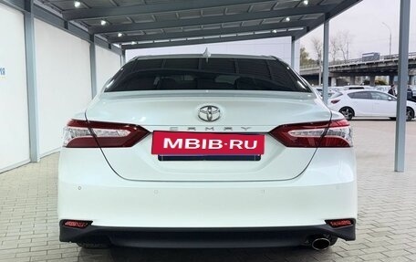 Toyota Camry, 2021 год, 3 349 000 рублей, 4 фотография