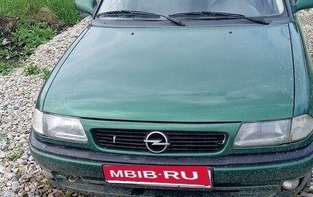 Opel Astra F, 1996 год, 158 000 рублей, 3 фотография