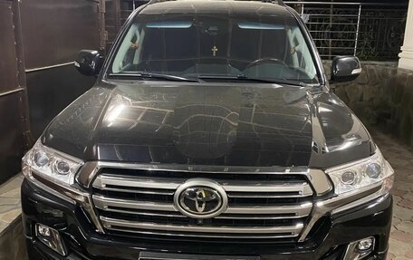 Toyota Land Cruiser 200, 2018 год, 11 000 000 рублей, 1 фотография