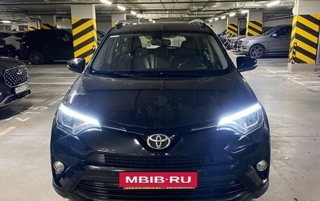 Toyota RAV4, 2016 год, 2 050 000 рублей, 3 фотография