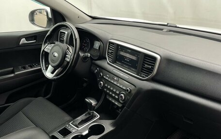 KIA Sportage IV рестайлинг, 2020 год, 2 150 000 рублей, 10 фотография