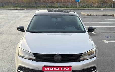 Volkswagen Jetta VI, 2015 год, 1 200 000 рублей, 3 фотография