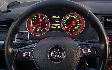 Volkswagen Jetta VI, 2015 год, 1 200 000 рублей, 20 фотография