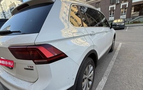 Volkswagen Tiguan II, 2017 год, 2 800 000 рублей, 5 фотография