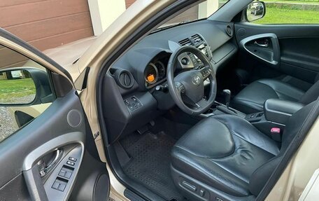 Toyota RAV4, 2011 год, 1 480 000 рублей, 4 фотография