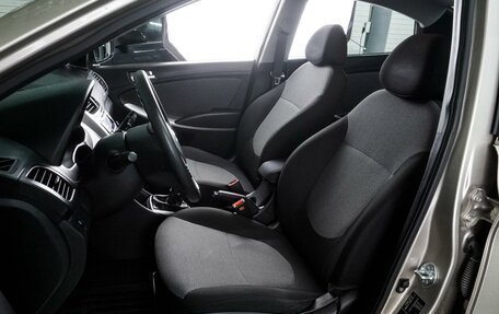 Hyundai Solaris II рестайлинг, 2012 год, 1 100 000 рублей, 10 фотография