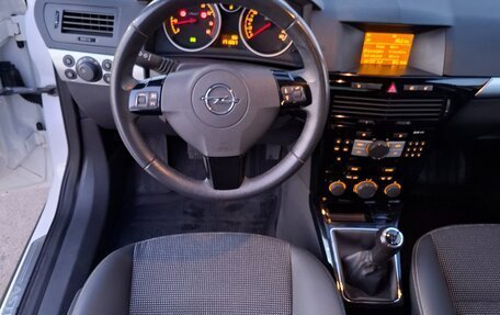 Opel Astra H, 2013 год, 749 000 рублей, 5 фотография