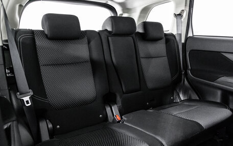 Mitsubishi Outlander III рестайлинг 3, 2019 год, 1 999 000 рублей, 17 фотография