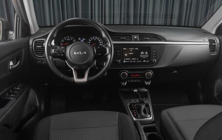 KIA Rio IV, 2021 год, 1 719 000 рублей, 6 фотография