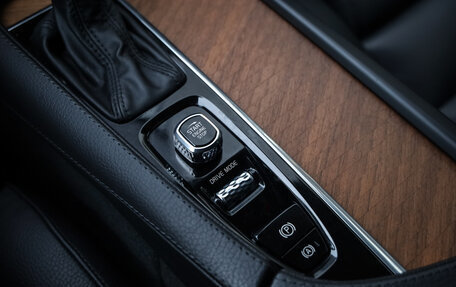 Volvo XC90 II рестайлинг, 2019 год, 4 899 777 рублей, 22 фотография
