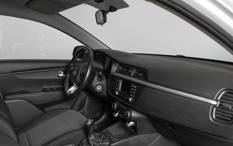 KIA Rio IV, 2017 год, 1 380 800 рублей, 7 фотография