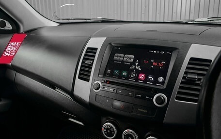 Mitsubishi Outlander III рестайлинг 3, 2005 год, 880 000 рублей, 15 фотография
