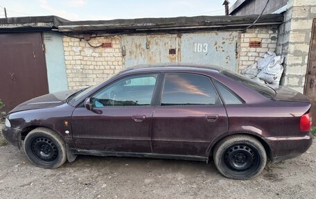 Audi A4, 1996 год, 130 000 рублей, 2 фотография