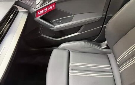 Audi A3, 2023 год, 2 390 000 рублей, 17 фотография