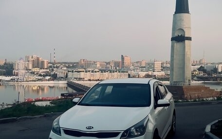 KIA Rio IV, 2018 год, 1 050 000 рублей, 5 фотография