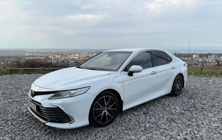 Toyota Camry, 2018 год, 1 980 000 рублей, 2 фотография