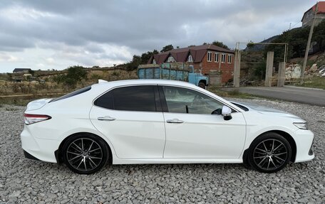 Toyota Camry, 2018 год, 1 980 000 рублей, 7 фотография