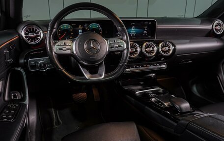 Mercedes-Benz A-Класс, 2019 год, 3 199 000 рублей, 6 фотография