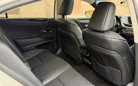 Lexus ES VII, 2020 год, 4 400 000 рублей, 22 фотография