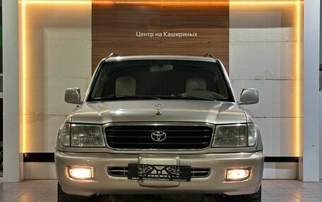 Toyota Land Cruiser 100 рестайлинг 2, 1999 год, 1 325 000 рублей, 2 фотография