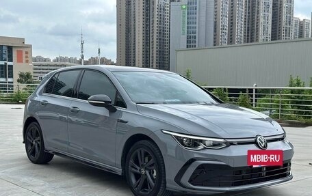 Volkswagen Golf VIII, 2023 год, 1 920 001 рублей, 3 фотография