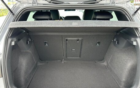 Volkswagen Golf VIII, 2023 год, 1 920 001 рублей, 21 фотография