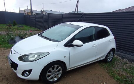 Mazda 2 III, 2012 год, 750 000 рублей, 2 фотография