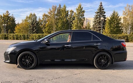 Toyota Camry, 2017 год, 2 690 000 рублей, 3 фотография