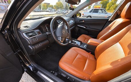 Toyota Camry, 2017 год, 2 690 000 рублей, 12 фотография
