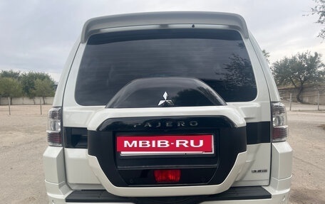 Mitsubishi Pajero IV, 2018 год, 3 400 000 рублей, 3 фотография