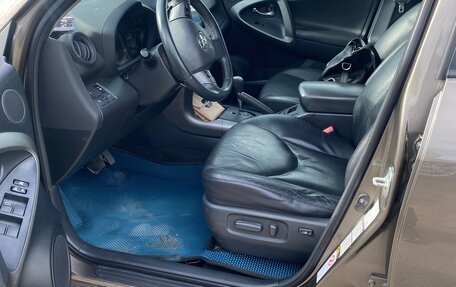 Toyota RAV4, 2010 год, 1 750 000 рублей, 16 фотография