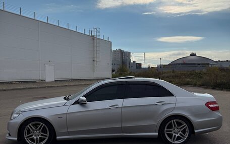 Mercedes-Benz E-Класс, 2009 год, 1 750 000 рублей, 2 фотография