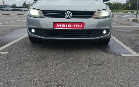 Volkswagen Jetta VI, 2011 год, 595 000 рублей, 1 фотография