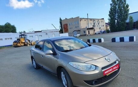 Renault Fluence I, 2011 год, 690 000 рублей, 2 фотография