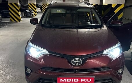 Toyota RAV4, 2016 год, 2 200 000 рублей, 2 фотография