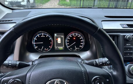 Toyota RAV4, 2016 год, 2 200 000 рублей, 10 фотография