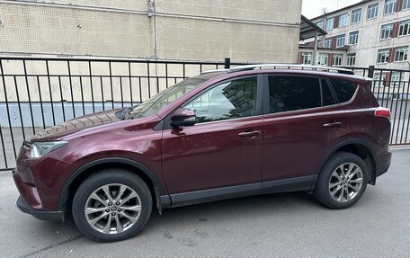Toyota RAV4, 2016 год, 2 200 000 рублей, 12 фотография