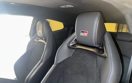 Toyota Yaris, 2021 год, 3 500 000 рублей, 8 фотография