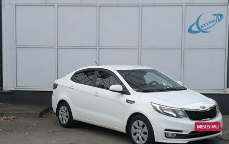KIA Rio III рестайлинг, 2016 год, 910 000 рублей, 3 фотография