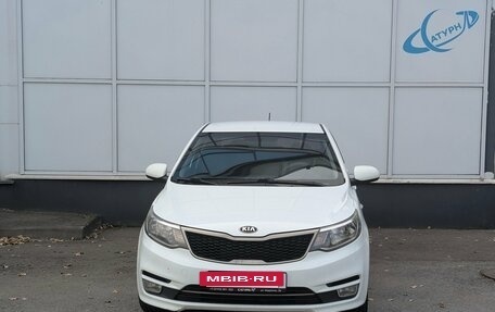 KIA Rio III рестайлинг, 2016 год, 910 000 рублей, 2 фотография