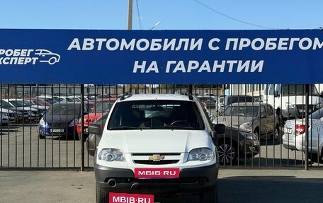 Chevrolet Niva I рестайлинг, 2016 год, 696 000 рублей, 2 фотография