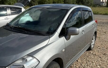 Nissan Tiida, 2010 год, 850 000 рублей, 3 фотография