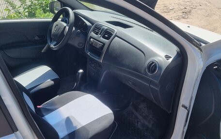 Renault Logan II, 2014 год, 350 000 рублей, 4 фотография